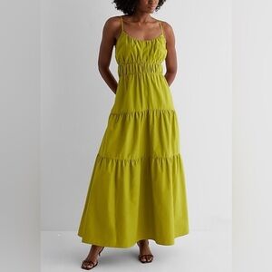EXPRESS Scoop Neck Pleated Tiered Poplin
Maxi Dress